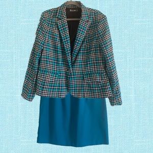 7th Avenue plaid blazer with bonus matching skirt. 18/16W